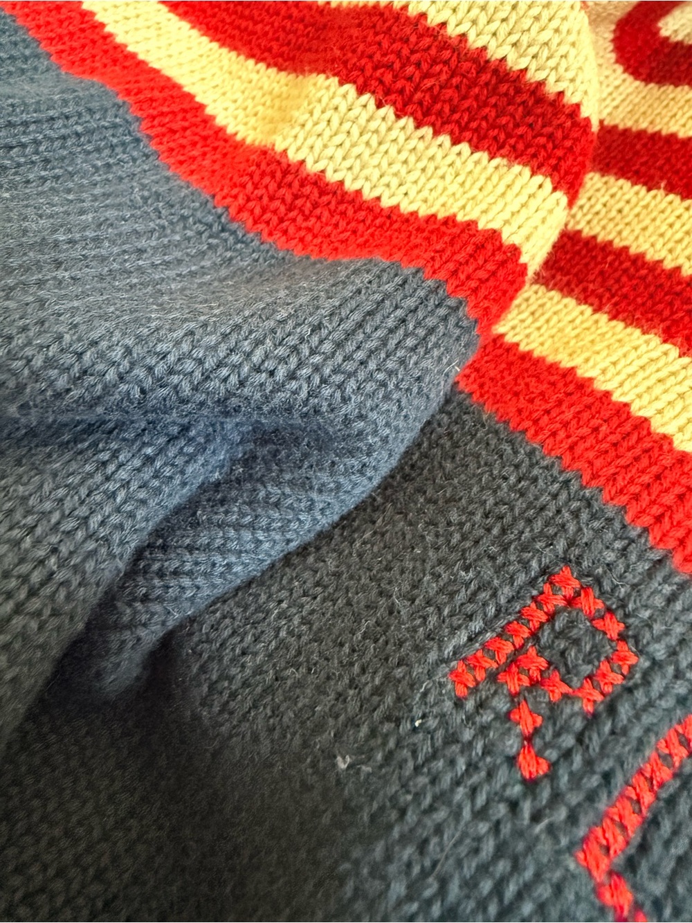 Polo flag Sweater - Picture 3 of 3